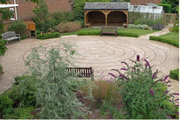 Past Category Winning Garden by Haywood landscapes Ltd, Annual APL Awards